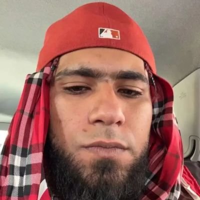 Hassangh113's profile picture. Trader