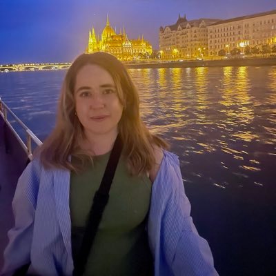 vivalacaoimhe_'s profile picture. PhD Researcher in Language and Communication @cardiffuni | 🇮🇪 in 🏴󠁧󠁢󠁷󠁬󠁳󠁿