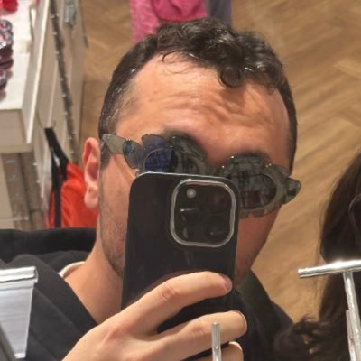 sem_tam's profile picture. https://t.co/OE9InmNjDD