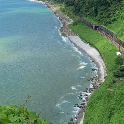 Brigcsynard's profile picture. I love telling stories with color, I'm passionate about yoga and travel, and I dream of exploring the world.