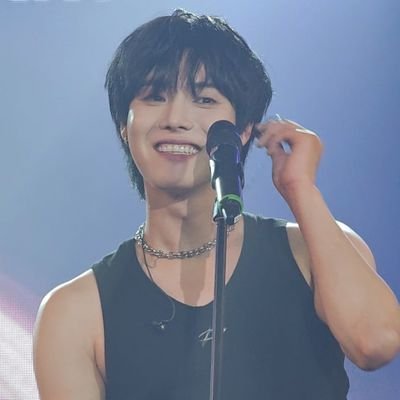 we_makeasound's profile picture. kaye 케이. \\ᵛ ☆ We&Weve ☆ fan account ☆ she/her ☆ for onewe, dragon pony, mmm, kbands ☆