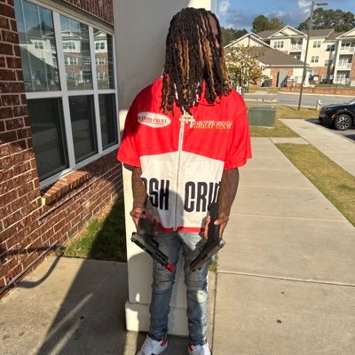 Nasir411678's profile picture. 