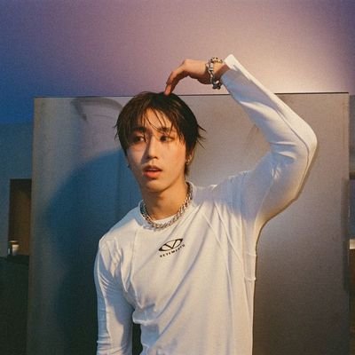 ohsmic's profile picture. 