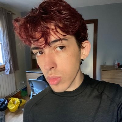 yahiasleaze's profile picture. saw the light and then I heard a song