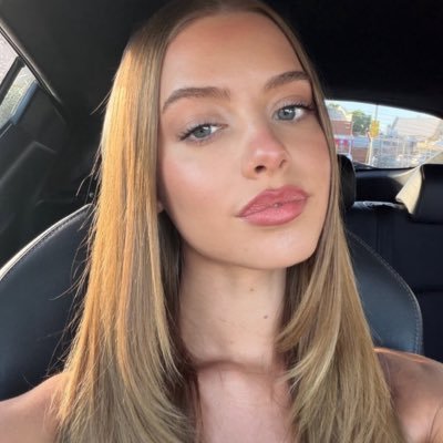 sissytalks_'s profile picture. 