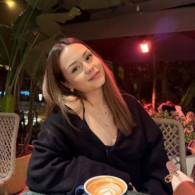 eelfyylmz's profile picture. Hayat küçük mutluluklardan ibaret.