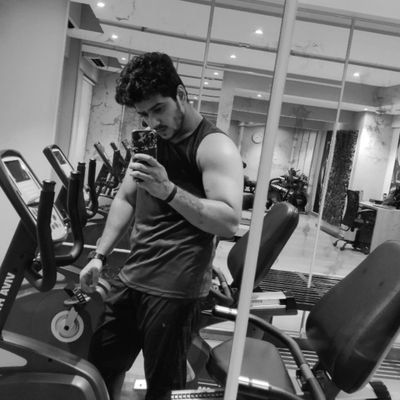 anubhavsingh290's profile picture. Trader. Thinker. Risk Manager. 
Building https://t.co/NemCSMFaNe Where Data Meets Discipline 📊
Algo & Option Strategist | NISM & NSE Certified 🎓 MBA (FIN)