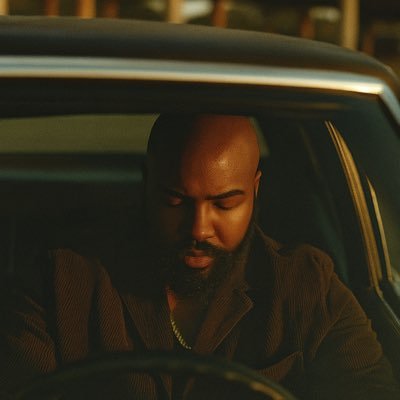 darelledasinger's profile picture. FALLIN OUT NOW 🍂🍁 https://t.co/knTNzNxIVT