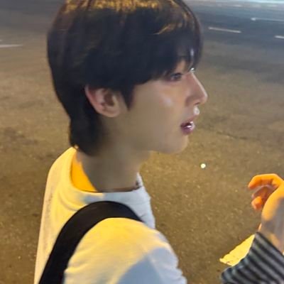 _Ayuricx's profile picture. 