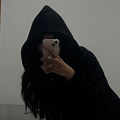 h3Ilev4tor's profile picture. @manutd @pprxteam @enhypen