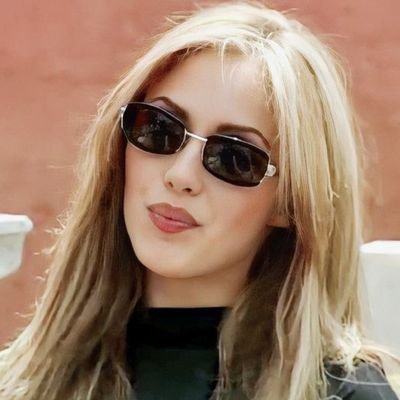 crylaylly's profile picture. - és mαgico, unico, reαl ♡ + ☮ = ツ