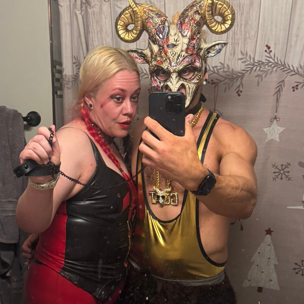 honeydevils25's profile picture. 