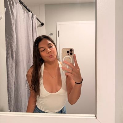 inamichellecc's profile picture. 