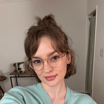 AnaCynthia57401's profile picture. 