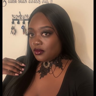 DaBlk_MonaLisa's profile picture. I gave birth to twins, bitch ima 🐐 Educated👩🏾‍🎓, classy💅🏾 and ghetto🤸🏾‍♀️