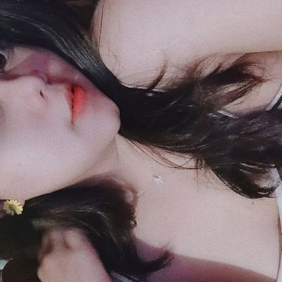 hitiwii_'s profile picture. just say hi, i won’t bite, unless....