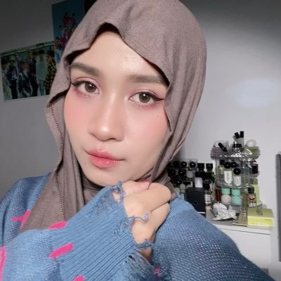 handsaniteezer's profile picture. ˗ˏˋ 𝒃𝒆𝒂𝒖𝒕𝒚 𝒓𝒆𝒍𝒂𝒕𝒆𝒅 ˎˊ˗