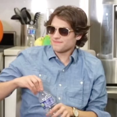 freshloveharry's profile picture. 21 | lights up and they know who you are 🧸🎀🎧 swiftie, directioner, 💙🧡💜, streamer chris is my bf, 🦌🦈🦇, lover of space camp, making them laugh and giggle