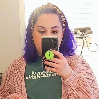 jennifermwitek's profile picture. She/her. ♏️ 
Mediocre camera-woman.💡💕
Highly unserious. Probably thinking about &J.