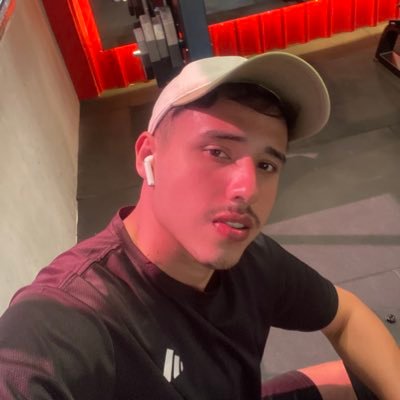 eulucasn_'s profile picture. 