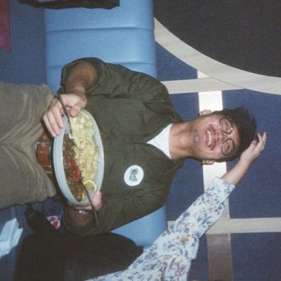 samgyeopsalbbq's profile picture. two three... baby, you, make me smile! :)