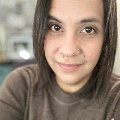 StephV617's profile picture. Mom, nerd, bookworm, bad writer, Star Wars lover, great singer (in my own mind). I'm random, and snarky but kind.