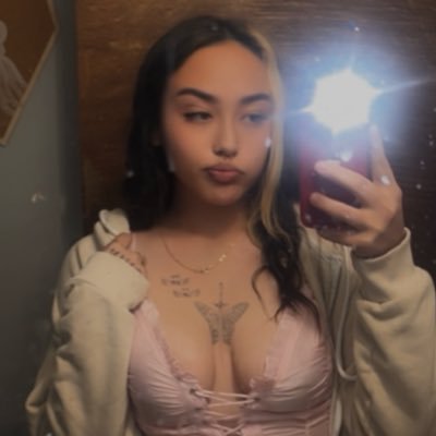 tayaromero1's profile picture. 