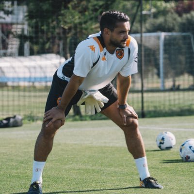 erbil_bozkurt's profile picture. 1st Team Goalkeeping Coach @HullCity