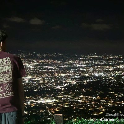 deadofwriters's profile picture. at masjid