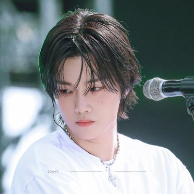 bakanekozumi's profile picture. EXO, NCT, DAY6, XH & GOJO fangirl | self-proclaimed otaku | traveler | cat mom | PCY & BBH | PSJ | HRJ & NJM | KDY | RK & YS | KJS & LJY | 🇵🇸 #FreePalestine