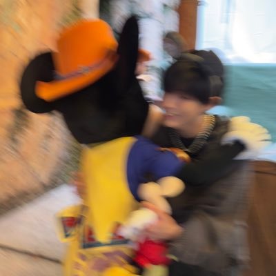 uymmqj's profile picture. ミッキーが日常のモチベ😌 同担他担関係なく仲良くしたいです‼️ 無言フォロー◎ DM挨拶×