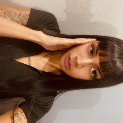 ortizorianaa12's profile picture. 