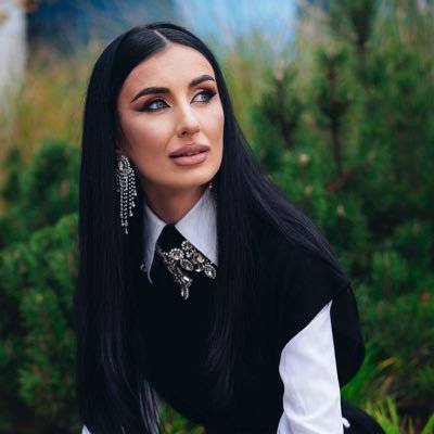 ralu_cr's profile picture. Discover. Inspire. Connect ❤️
Passion for: #football #movies #art #books #cooking #news #massmedia
Owner of RC Digital Lab