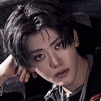 foxbjaeminx's profile picture. minmark @exmarkleextist 🖤