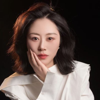 ZonaHardy2's profile picture. 职场打工人｜先取悦自己，再好好生活...
至于海的那边是什么，已经不重要了～
只想找回一点绿色的心情🌱