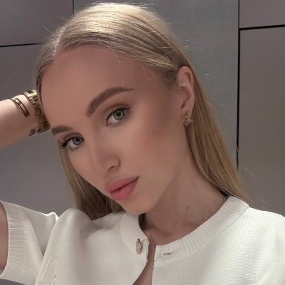 Julia_DBSD's profile picture. living in 🇺🇸. with a wide range of interests🎾⛳️⛺️🤿🏂🚴🏻‍♀️📚🎬✈️. 🚫No catfish/robot DMs allowed. Ban trolls. no porn🚫