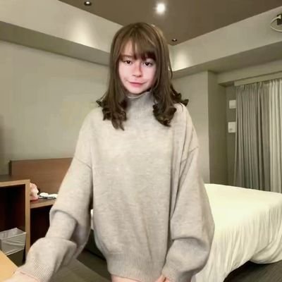 LunaRobert9910's profile picture. Love life