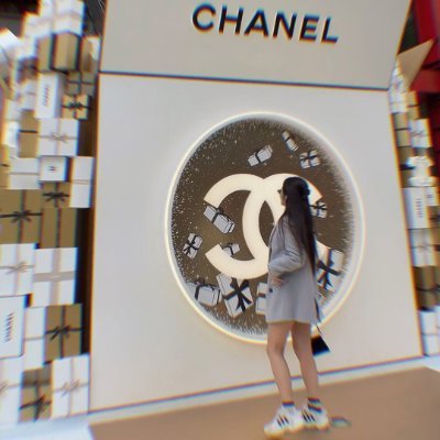 vzpplgasd's profile picture. I enjoy traveling, movies, anime, and golf.🌍🎬🌸⛳
 I have a passionate heart and a never-ending thirst for knowledge.💞🧠✨