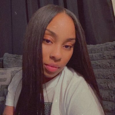 ReneeLeasia's profile picture. 