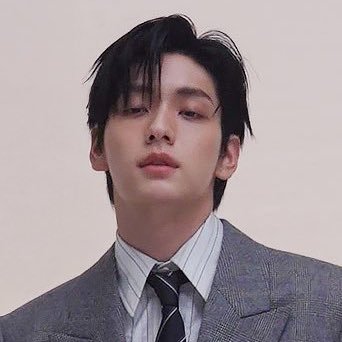 cosoobirn's profile picture. https://t.co/9Y22fO4omQ A labyrinth of dreams unfolds in the sanctuary of his mind.