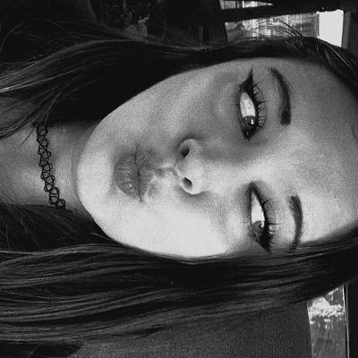 poisongurl77's profile picture. 