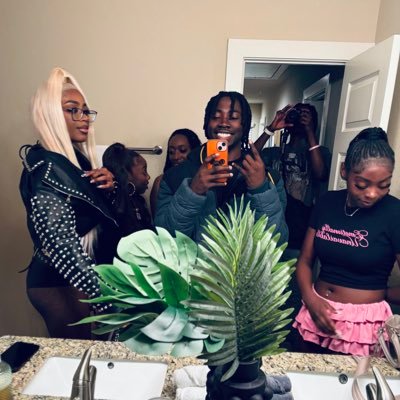 osipage's profile picture. I LIKE TALKING TO MYSELF