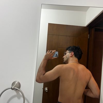 zabsiul's profile picture. 