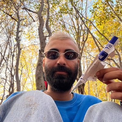 bazrpaash's profile picture. 