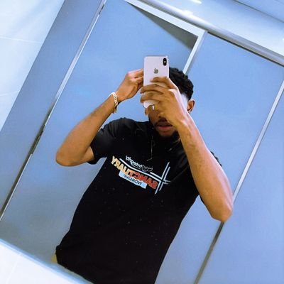 regasmic's profile picture. 🥀