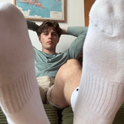 godoffaggot0's profile picture. FinDom / Better than you / Straight / £/$/€/¥ 30 tribute