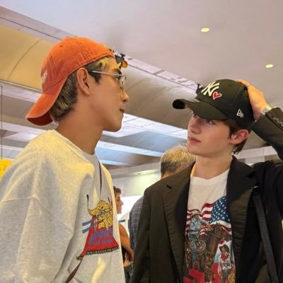 _jelliesJL's profile picture. ไม่ใช่เลล่าของพี่ไป๊ปแล้วเหรอ 🥺