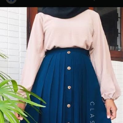 TaofeeqatT's profile picture. Educator | Content Creator | Entrepreneur