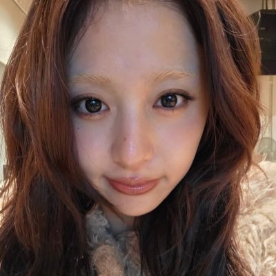 iluvmblhyj's profile picture. loving yunjin, eunchae, soyeon, lisa, jihyo. #ilovehuhyunjin 🩷