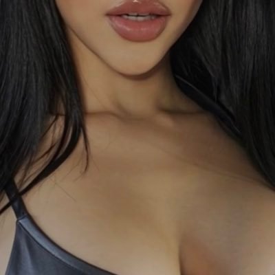 nylonprincess1's profile picture. Niepowtarzalna, jedyna w swoim rodzaju. Trzymam chłopców pod szpilka i obkrecam ich wokół palca. Drugie konto: @nylonprincess11